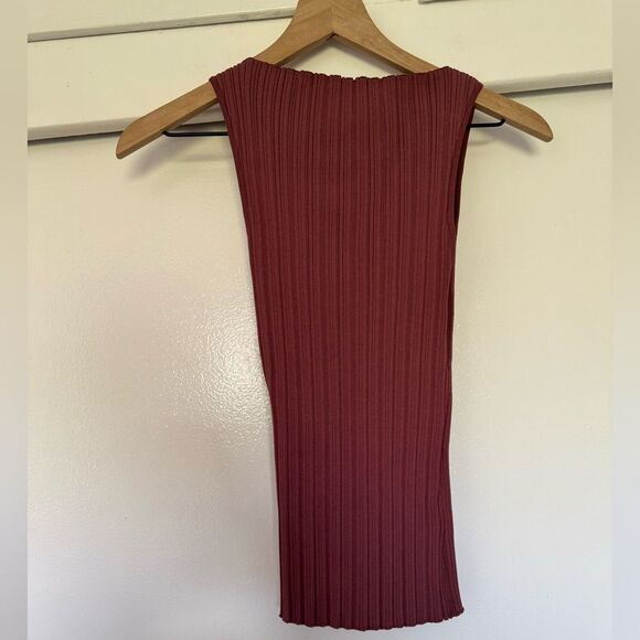 WAYF x Revolve Ribbed Burgundy High Neck Top - Picture 2 of 5